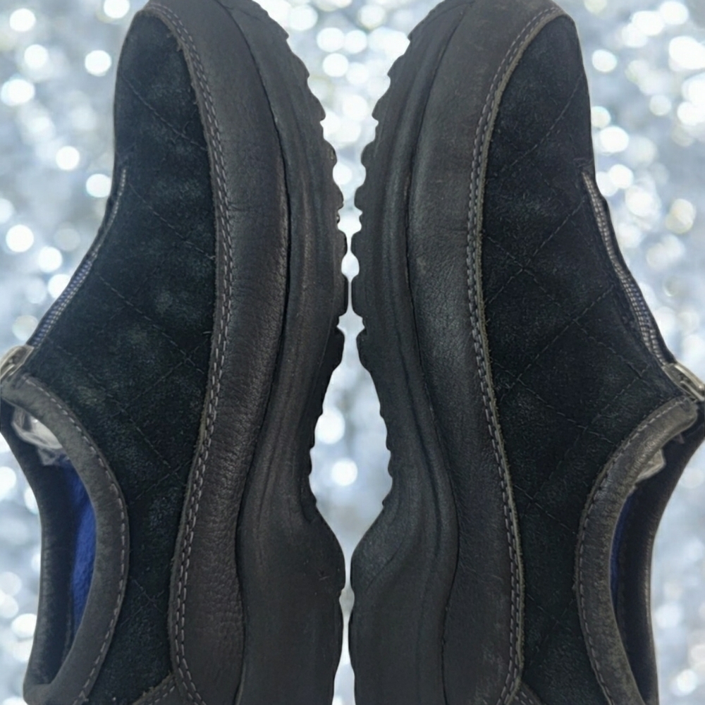 Lands End Women's size 8B. In excellent condition. These are so comfortable. - Picture 6 of 7